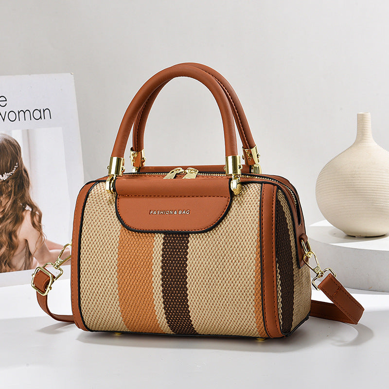Minimalist and Elegant Women's Handbag