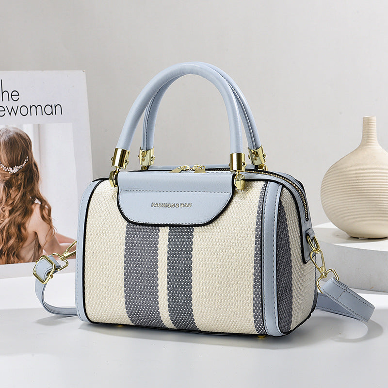 Minimalist and Elegant Women's Handbag